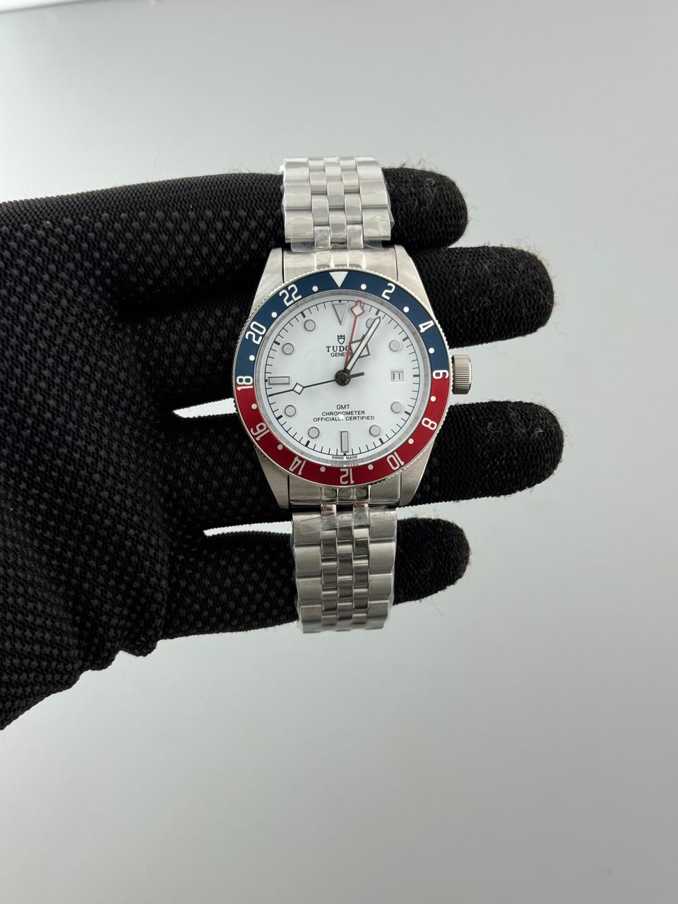 WhatsApp Image 2026-01-06 at 9.21.42 PM (1)